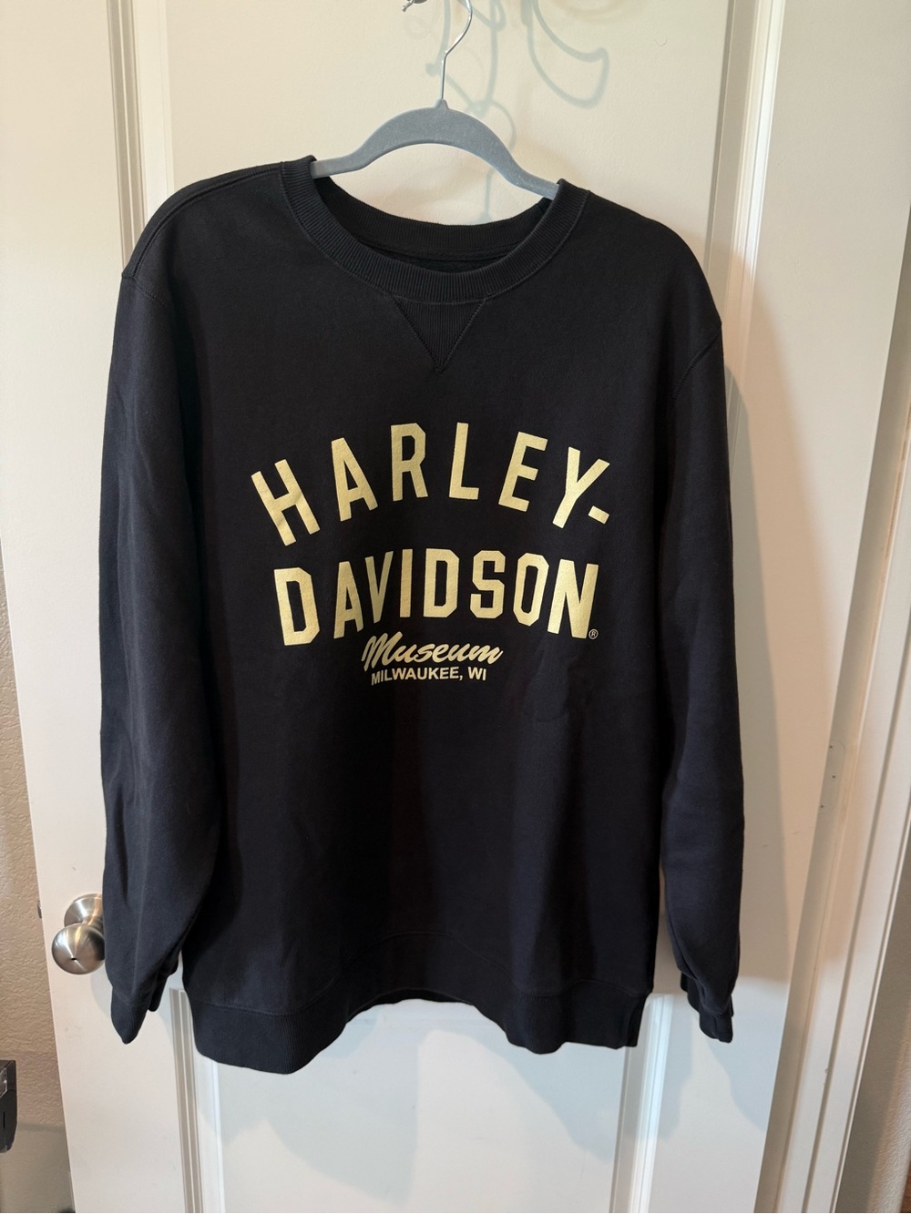 Harley-Davidson Black Crewneck with Cream Museum Logo